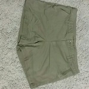 Cute olive green shorts